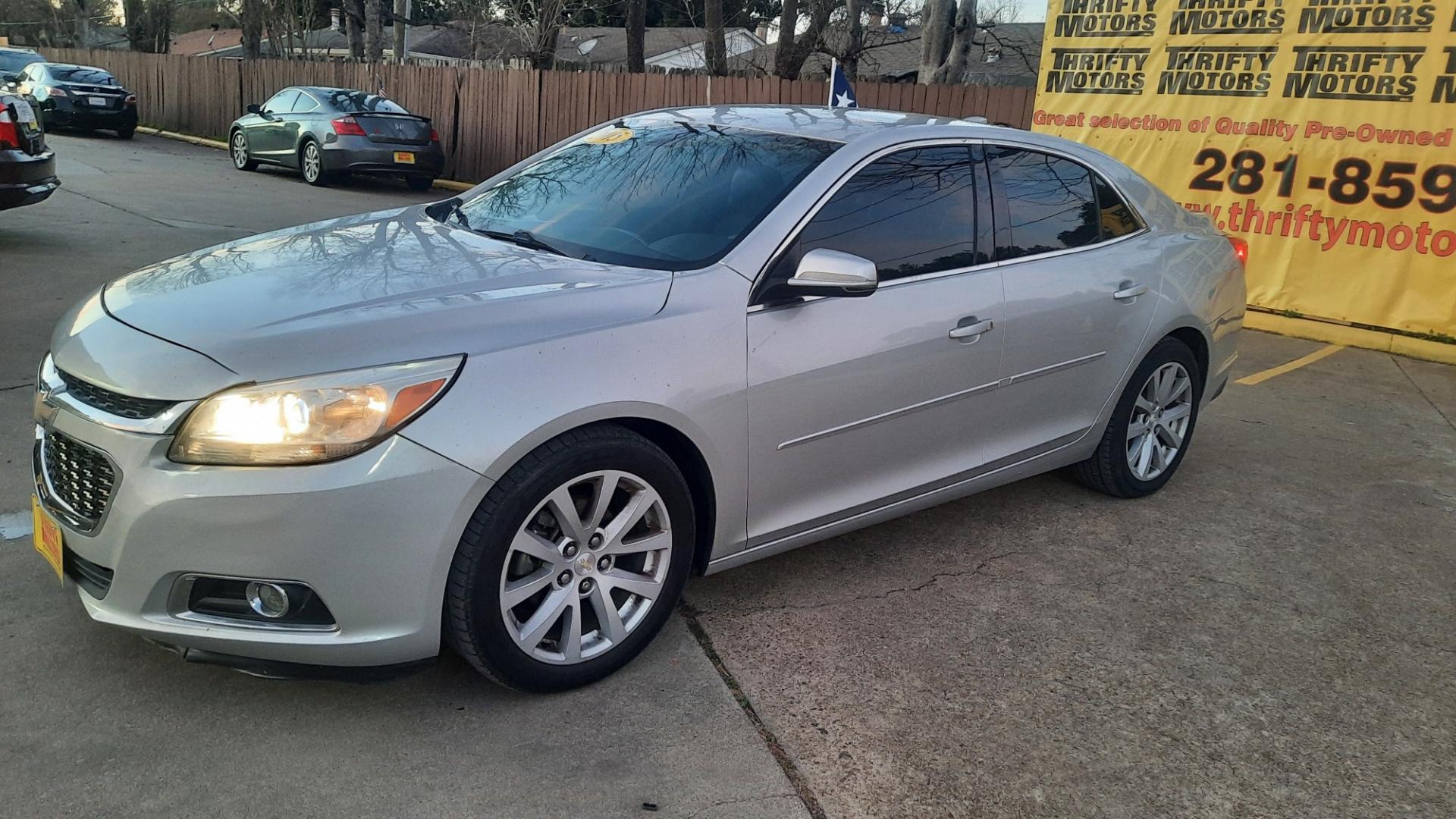 2015 Chevrolet Malibu 2LT (1G11D5SL3FF) with an 2.5L L4 DOHC 16V engine, 6-Speed Automatic transmission, located at 16710 Clay Rd., Houston, TX, 77084, (281) 859-7900, 29.834864, -95.656166 - Photo#2